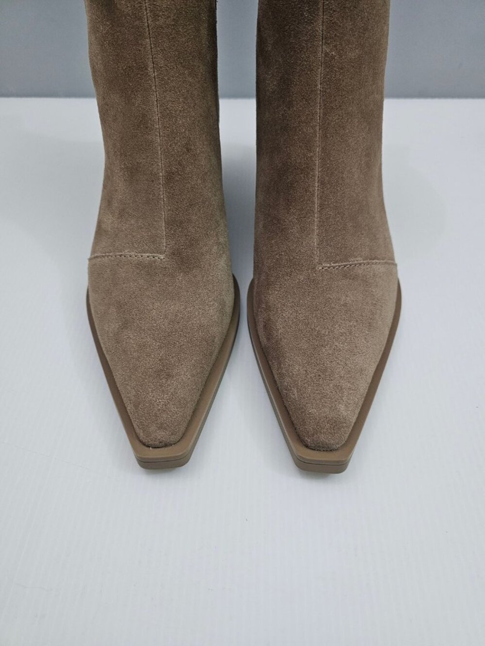 Rag & Bone Dart Pointed Toe Ankle Boot Womens EU 39.5 Brown Suede Block Heel - Picture 5 of 15